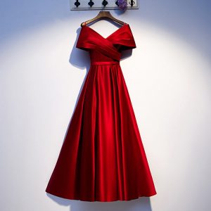 Red Bride’s New V-neck Slim Dress