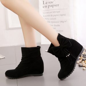 Women’s Short Boots With Inner Bow